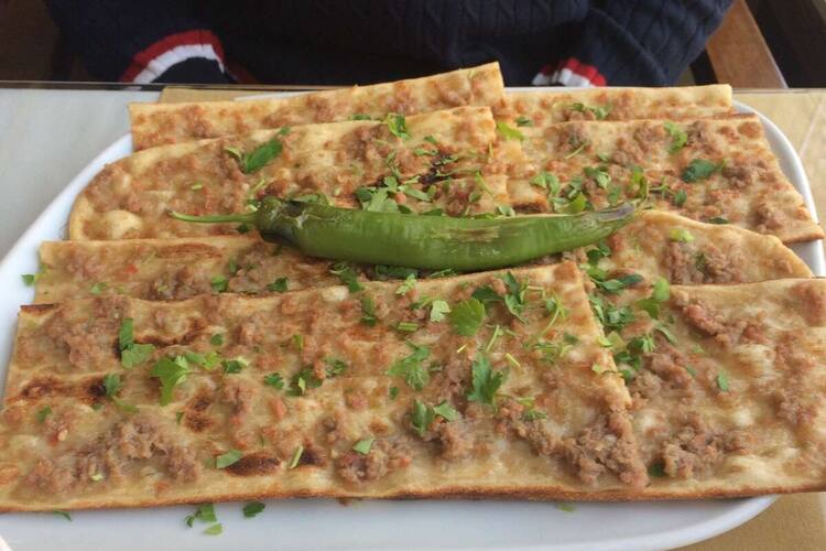 Etli Ekmek Konyali Akevler Izmir